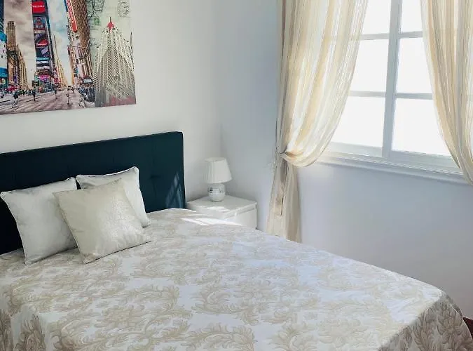 Duplex Penthouse Panoramic Del Atlantico * 아데제